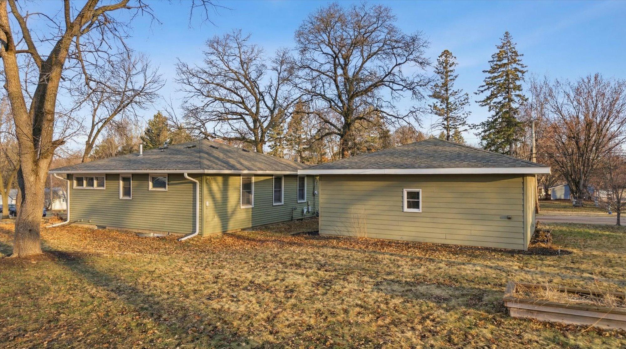 Newer roof providing added value and peace of mind.