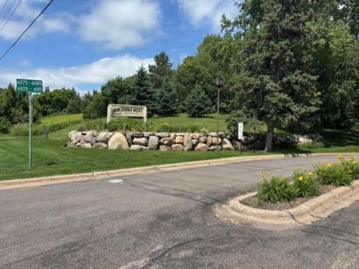6075 Lincoln Drive, 201, Hopkins, MN 55436