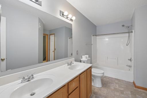 1763 Riverwood Drive, 71, Burnsville, MN 55337