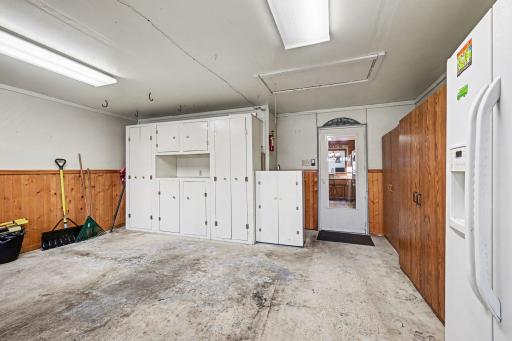 425 Maine Street S, Bayport, MN 55003