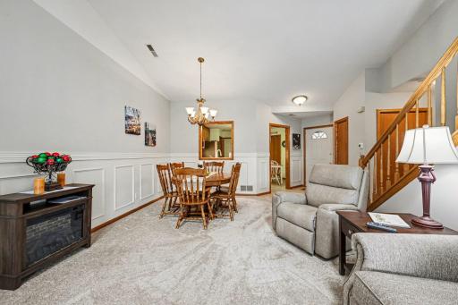 425 Maine Street S, Bayport, MN 55003