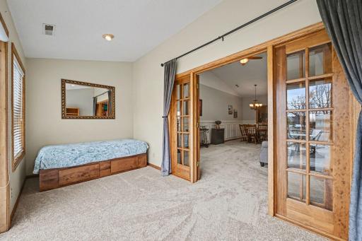 425 Maine Street S, Bayport, MN 55003