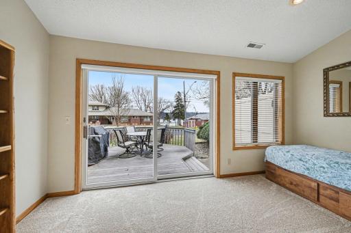 425 Maine Street S, Bayport, MN 55003