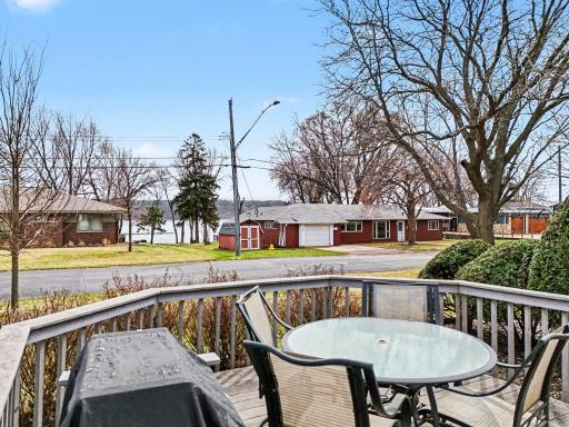 425 Maine Street S, Bayport, MN 55003