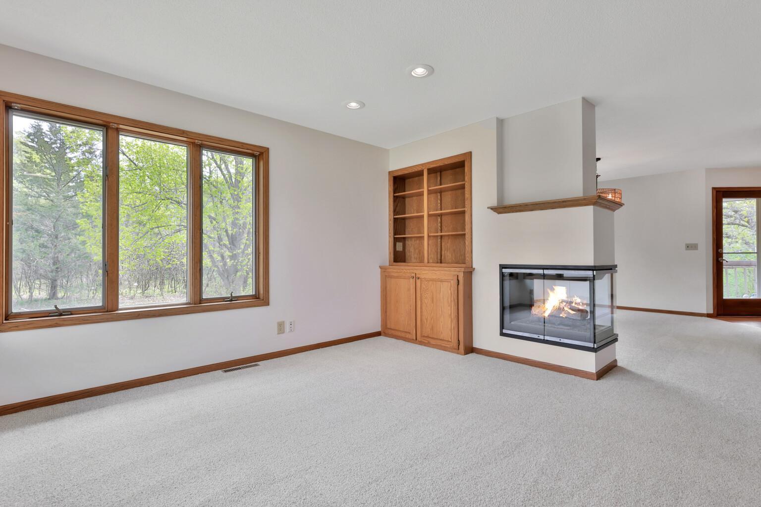 2Riverview Living room in to dining room.jpg