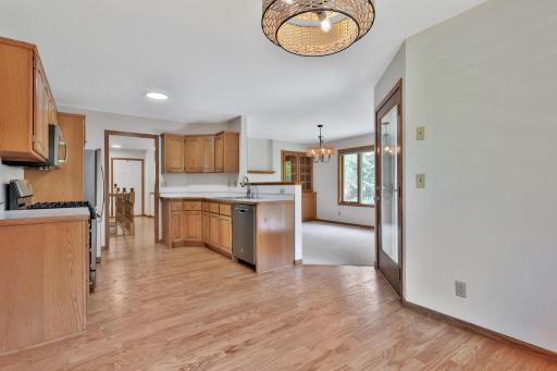 Riverview dinette towards kitchen and dining