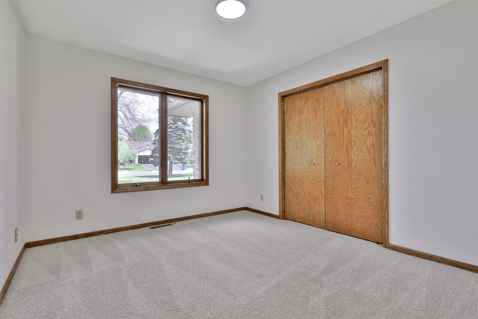 3Riverview Bedroom 2.jpg
