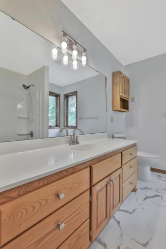 13460 Riverview Drive NW, Elk River, MN 55330