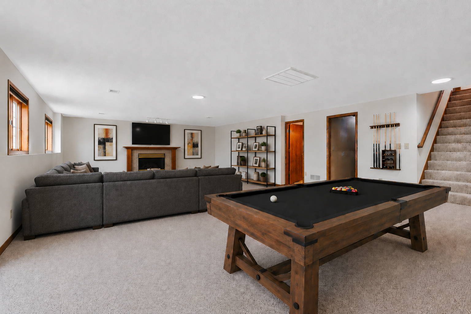 4Riverview family room.png