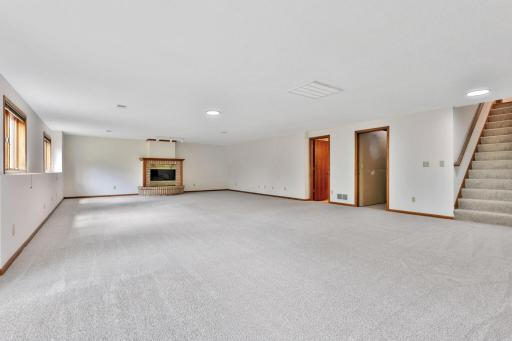 Riverview family room towards bathroom.jpg
