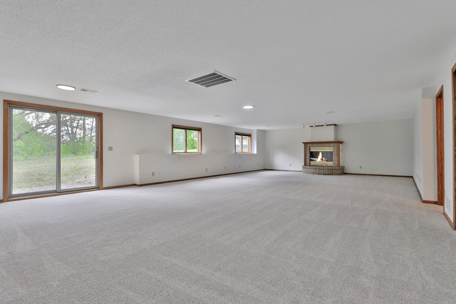 4Riverview family room and walkout.jpg