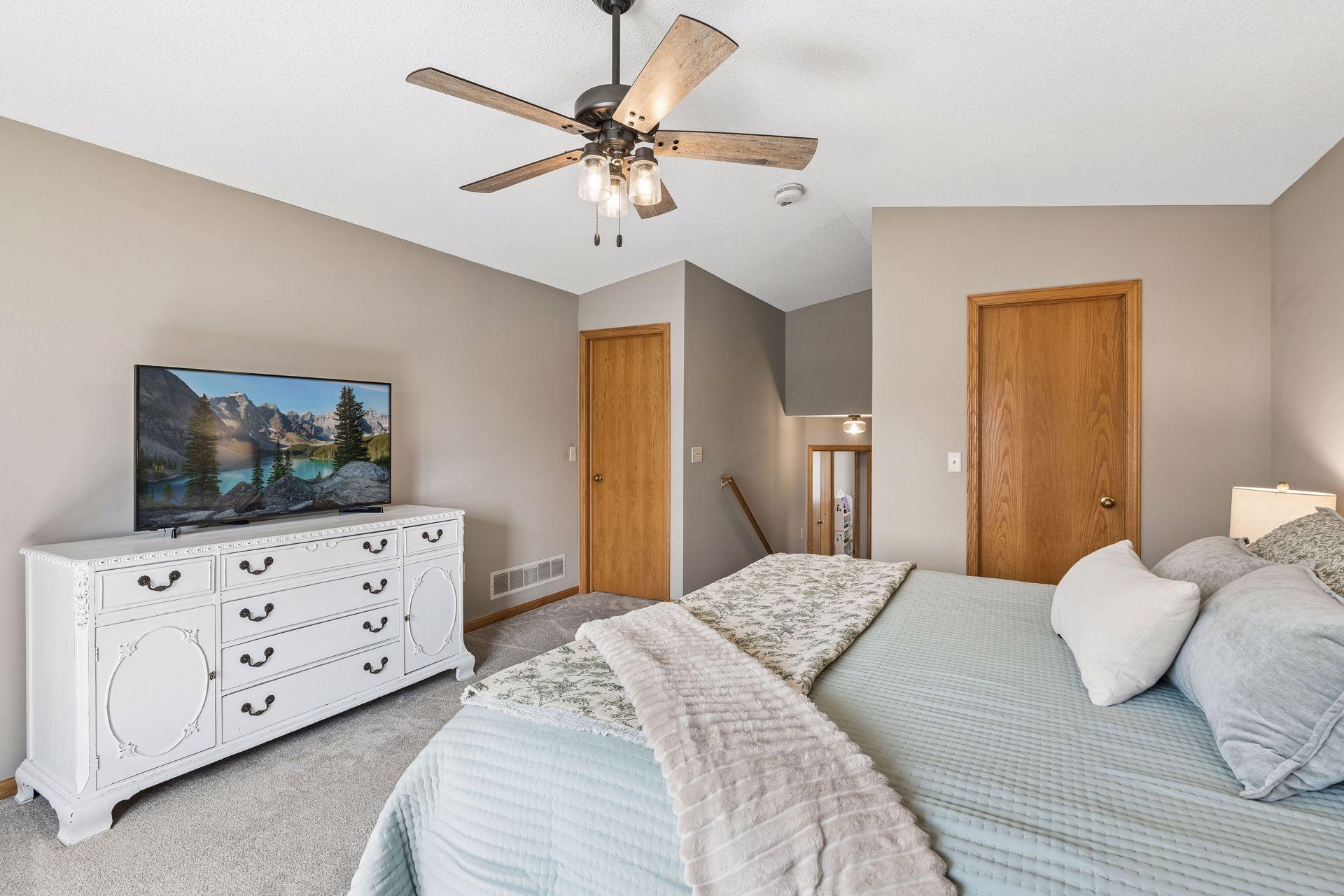 1697 120th Lane NE - Spacecrafting - 0025.jpg