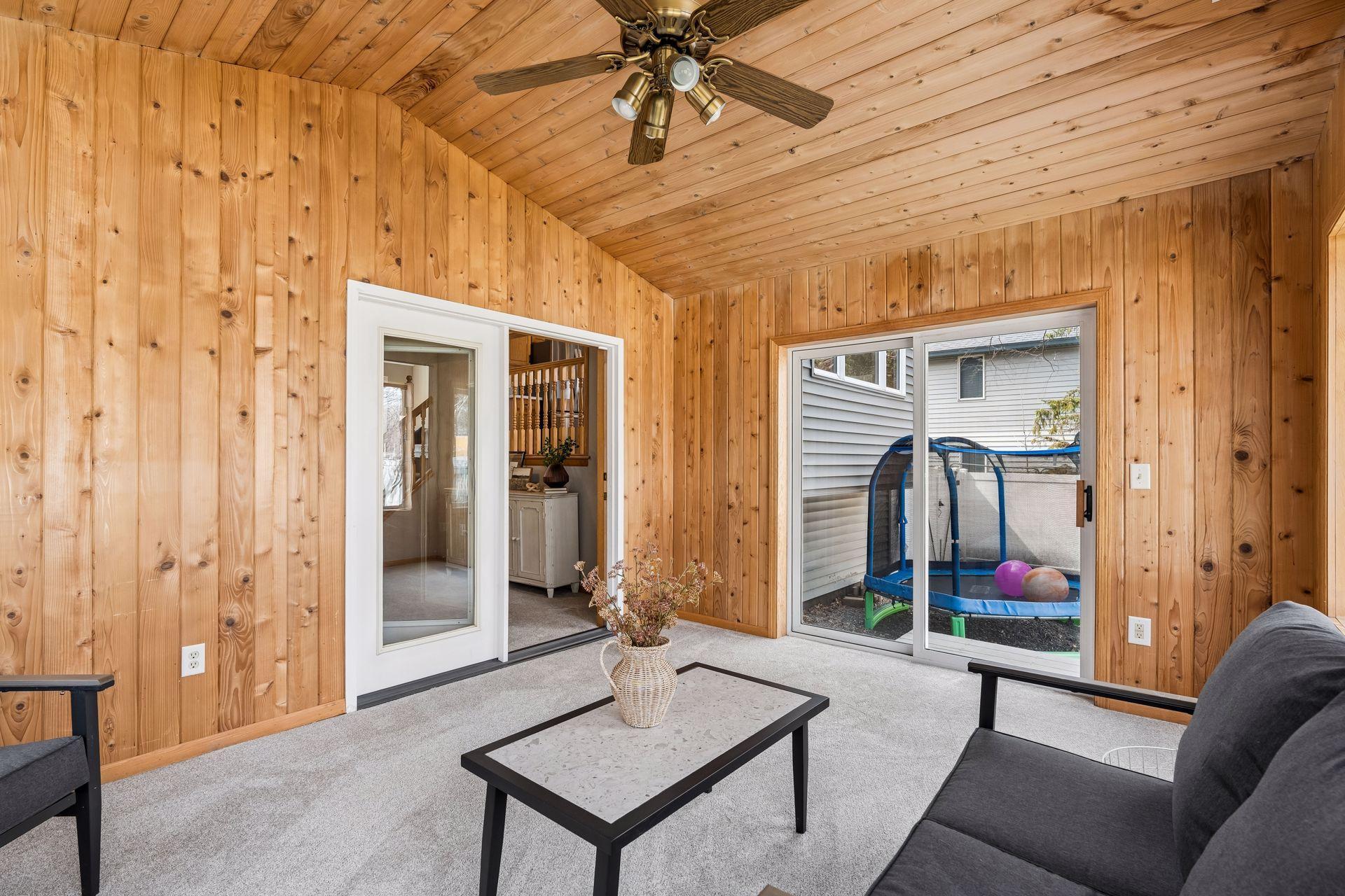 1697 120th Lane NE - Spacecrafting - 0043.jpg