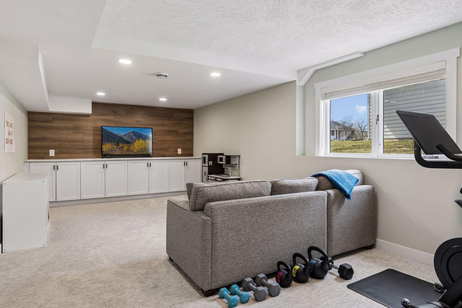 1697 120th Lane NE - Spacecrafting - 0048.jpg