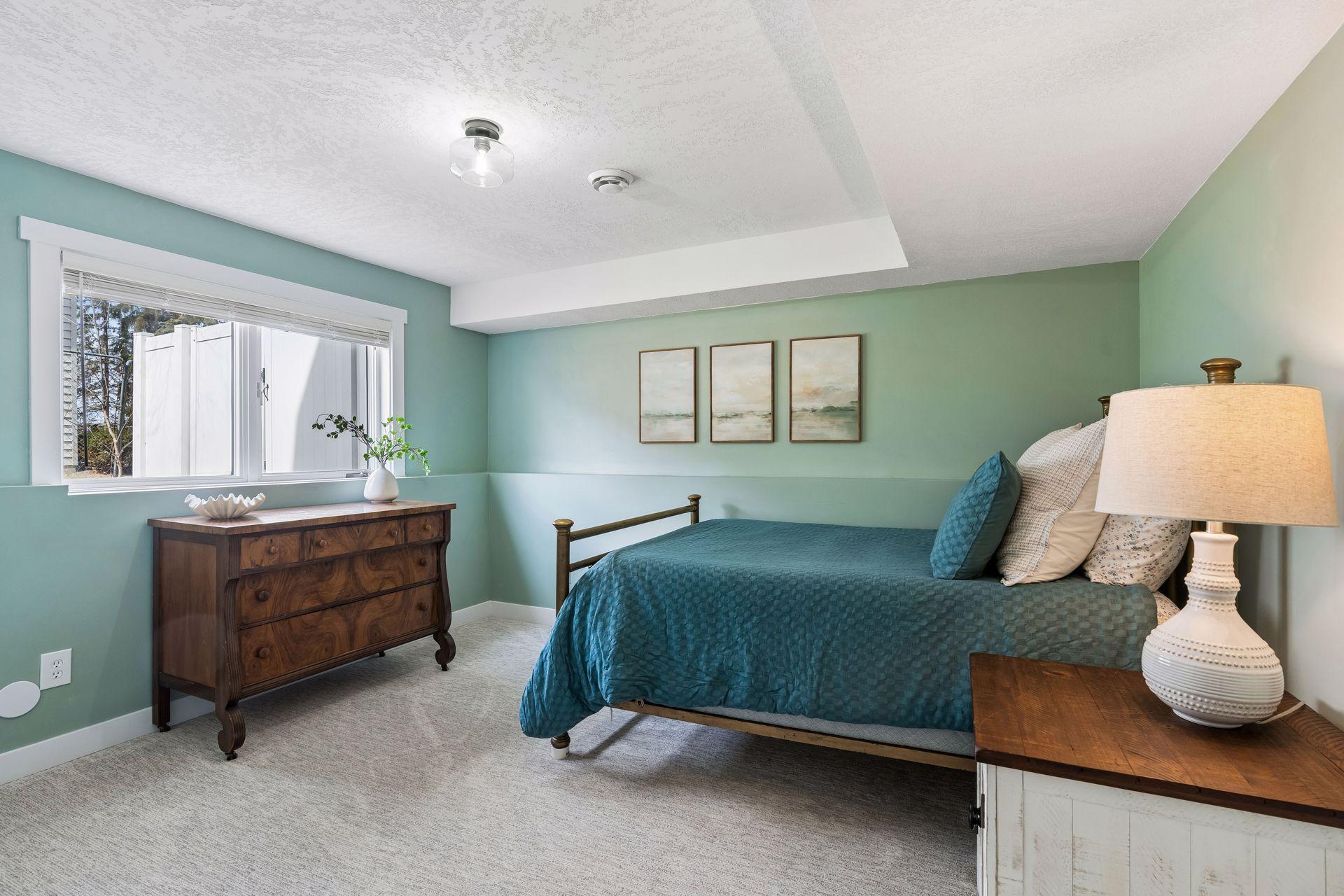 1697 120th Lane NE - Spacecrafting - 0052.jpg