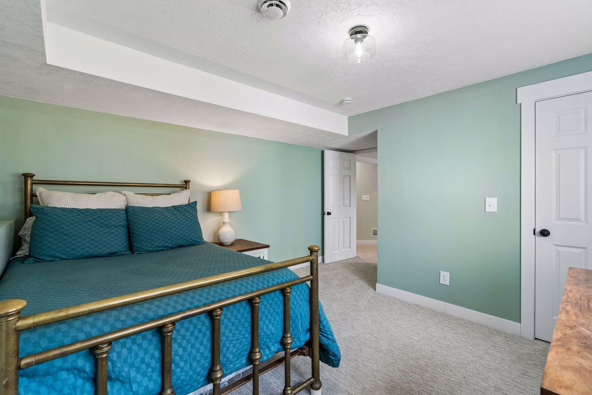 1697 120th Lane NE - Spacecrafting - 0053.jpg