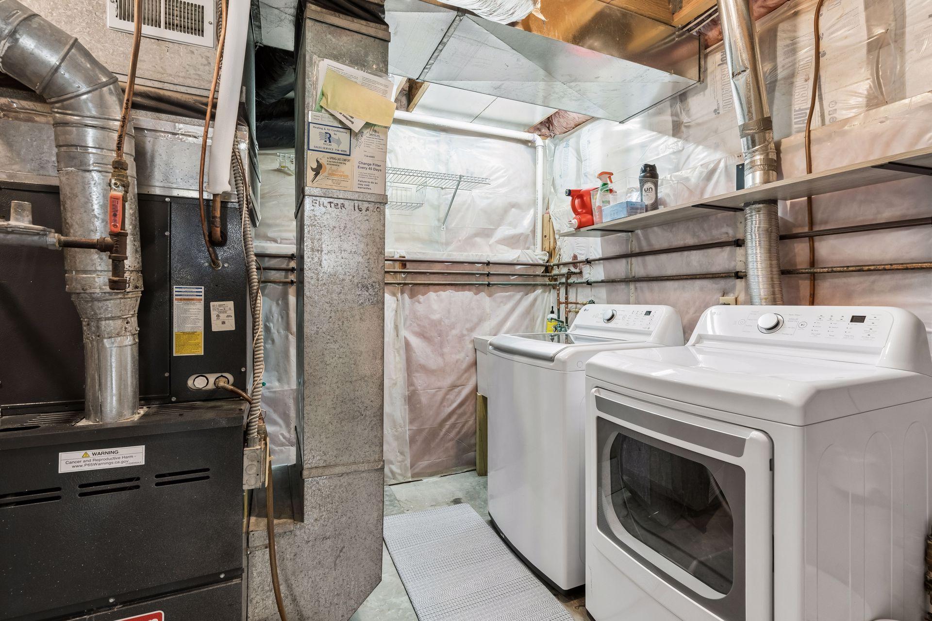 1697 120th Lane NE - Spacecrafting - 0054.jpg