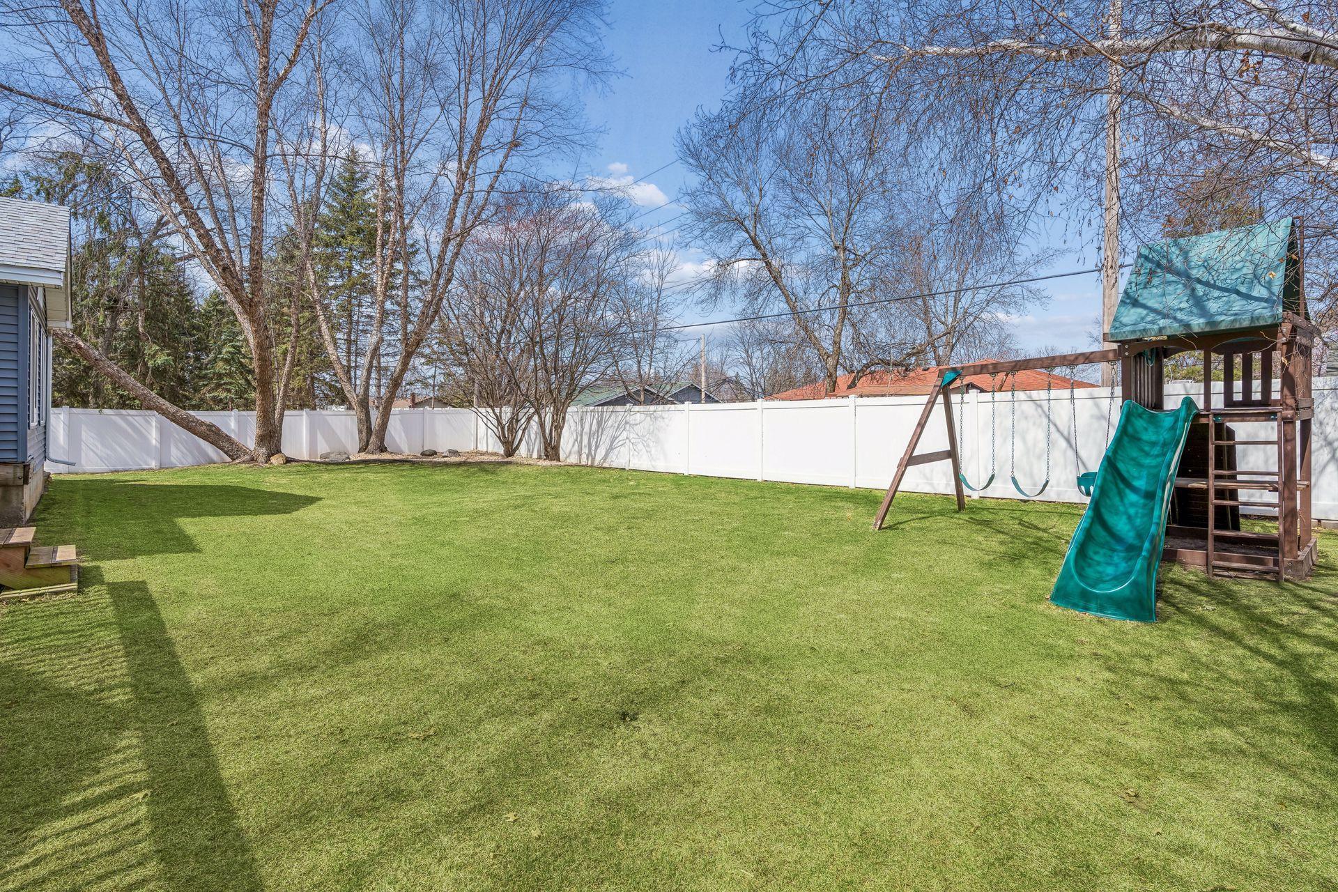 1697 120th Lane NE - Spacecrafting - 0062.jpg