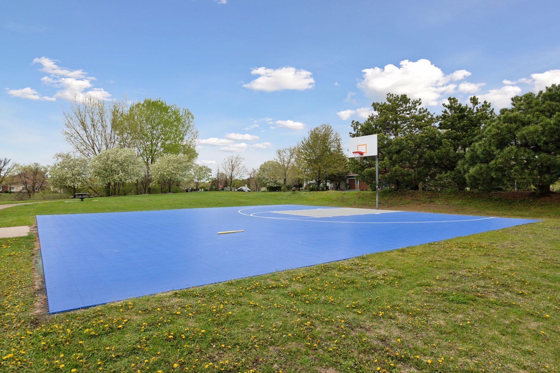 1697 120th Lane NE - Spacecrafting - 0078.jpg