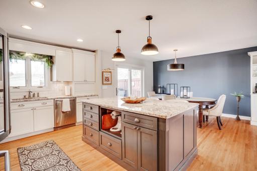 2221 Quebec Drive, Minneapolis, MN 55426