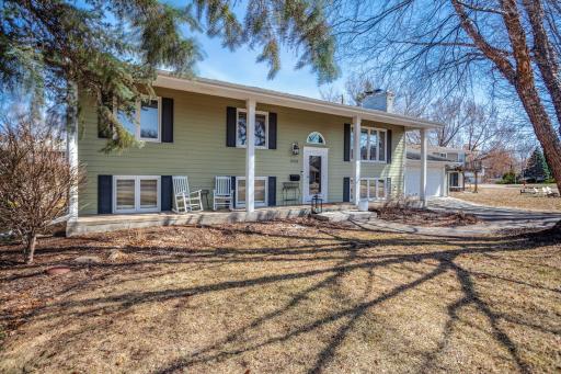 2221 Quebec Drive, Minneapolis, MN 55426
