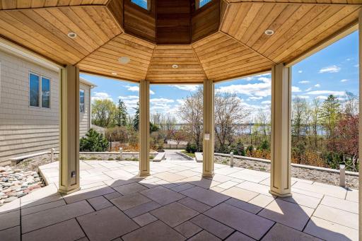 4202 Minnesota Avenue, Duluth, MN 55802