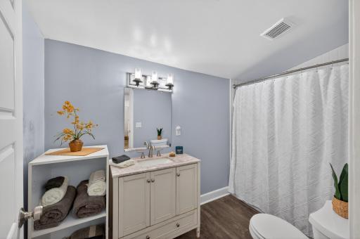 526 Summit Street NE, Columbia Heights, MN 55421