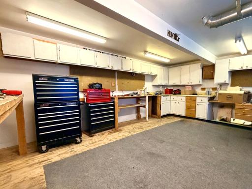 1511 Eckerson Drive, Worthington, MN 56187