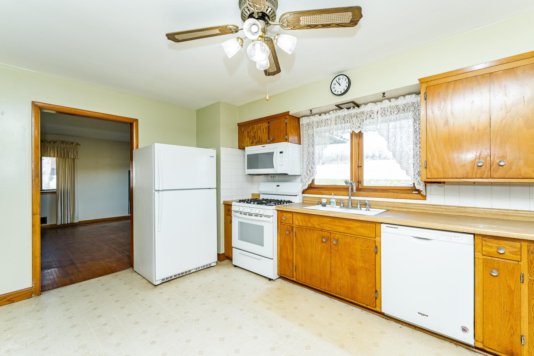 Kitchen with large window.jpg