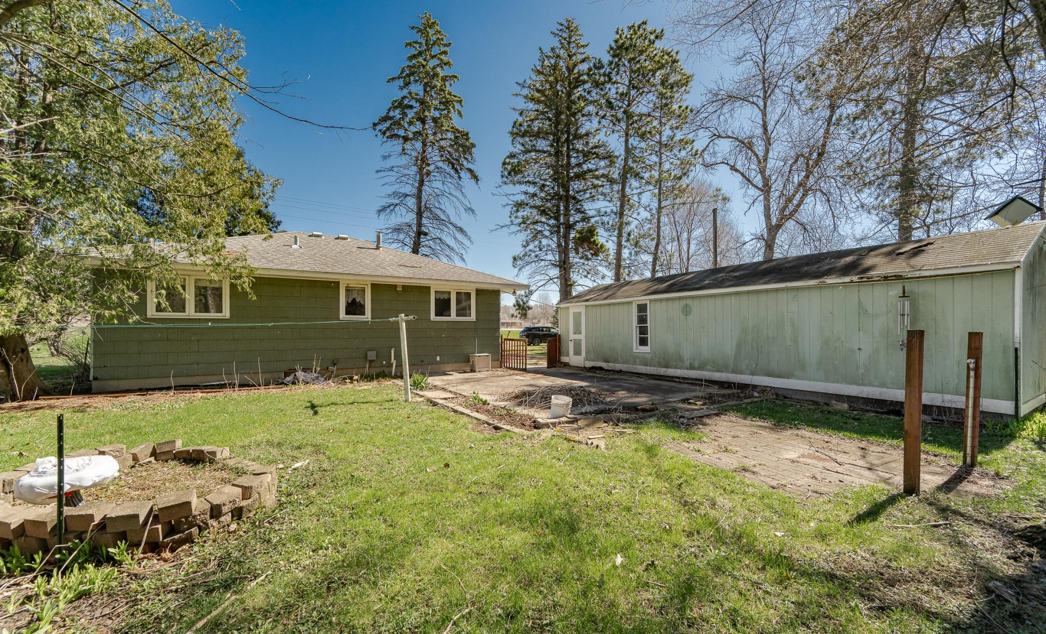 3379 Marion Rd SE.jpg