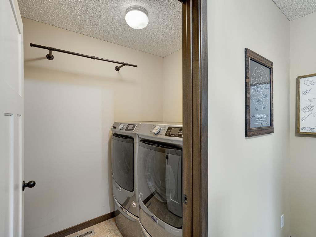 20 - Laundry Room.jpg