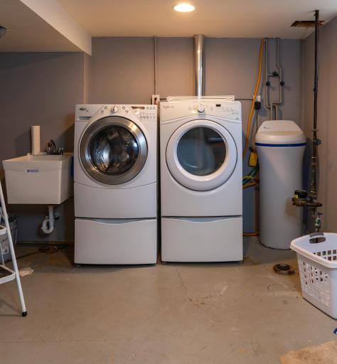 2755 Blackstone Ave-7707.jpg