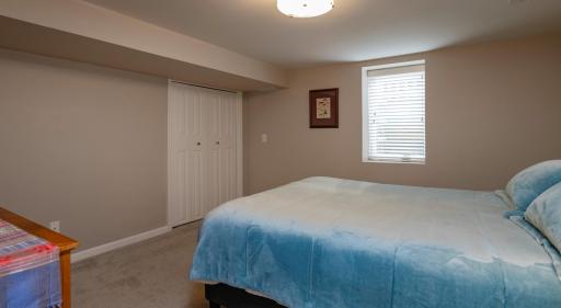 2755 Blackstone Ave-7703.jpg