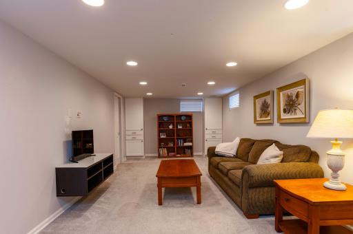 2755 Blackstone Ave-7692.jpg