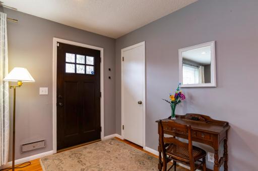 2755 Blackstone Ave-7690.jpg