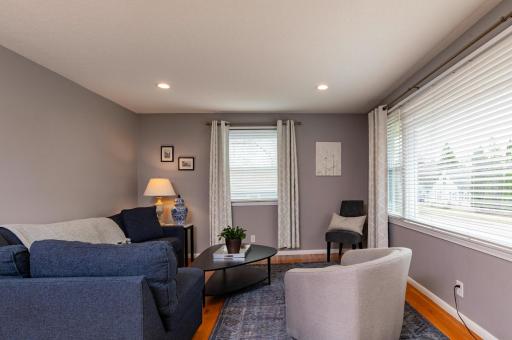 2755 Blackstone Ave-7660.jpg