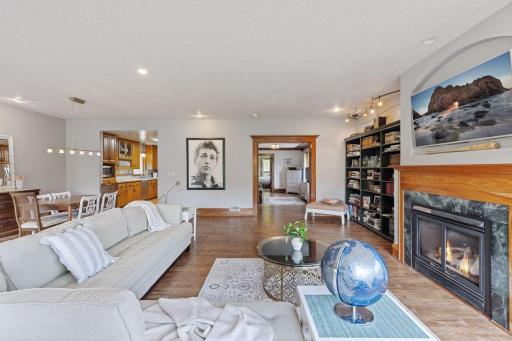 A soft transition into an additional living space.