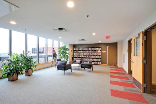 215 10th Avenue S, 727, Minneapolis, MN 55415