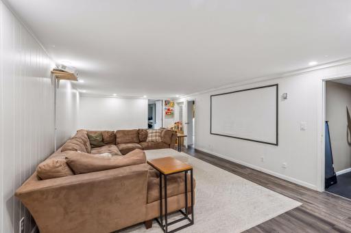 1249 Pinewood Court, Saint Paul, MN 55125