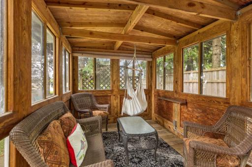 1249 Pinewood Court, Saint Paul, MN 55125
