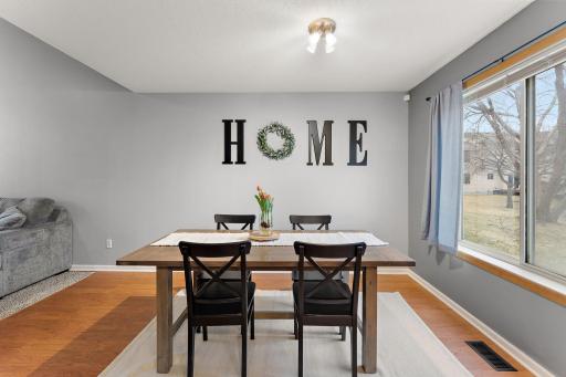 9812 Hamlet Lane S, Cottage Grove, MN 55016