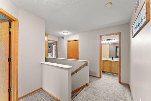9812 Hamlet Lane S, Cottage Grove, MN 55016