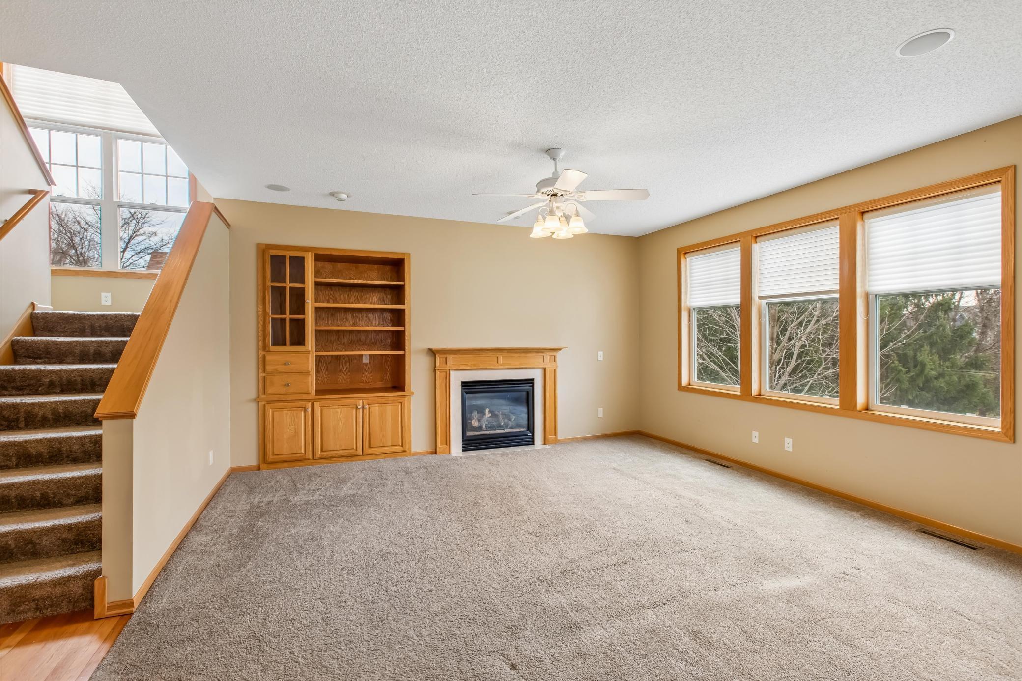 Spacious and bright family room