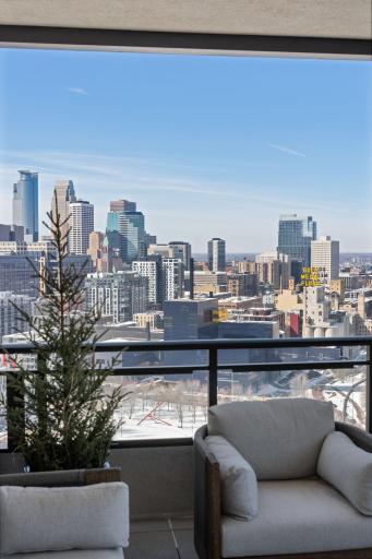 1111 W River Parkway, 24A, Minneapolis, MN 55415
