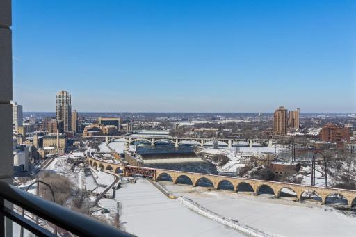 1111 W River Parkway, 24A, Minneapolis, MN 55415