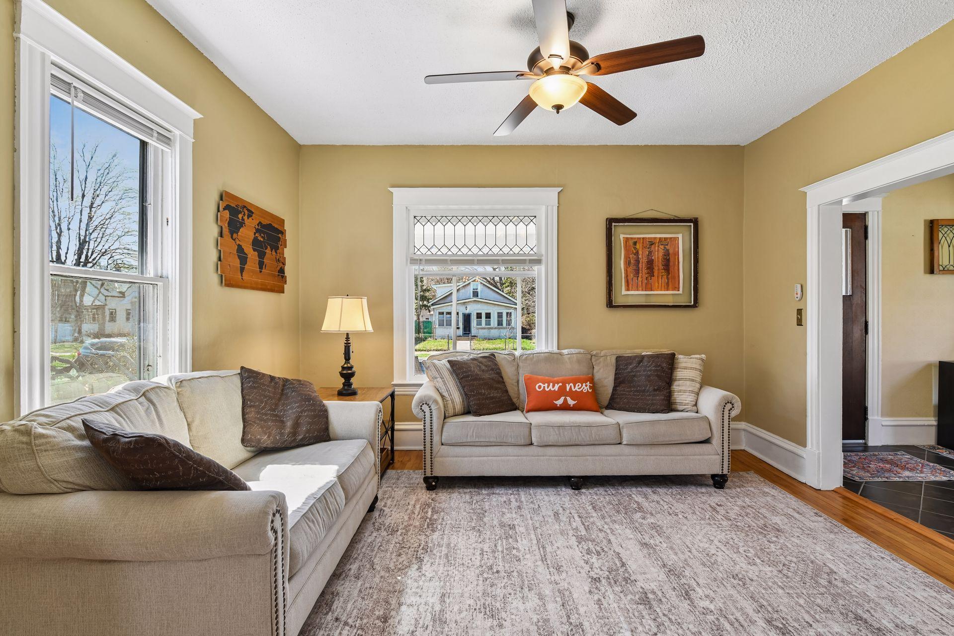 West and south facing windows allow abundance of natural light into the living room