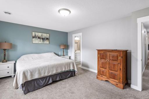 555 Western Avenue, Green Isle, MN 55338