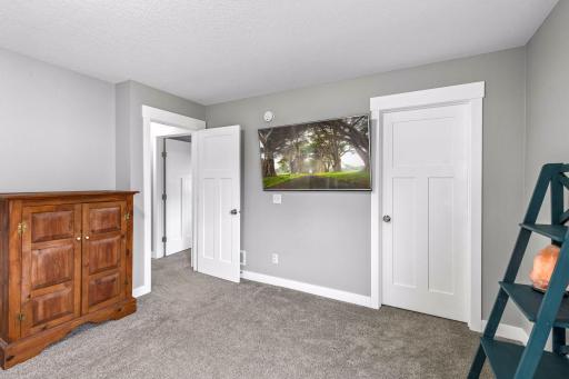 555 Western Avenue, Green Isle, MN 55338