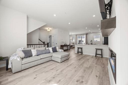 2230 Gateway Curve, Saint Paul, MN 55109