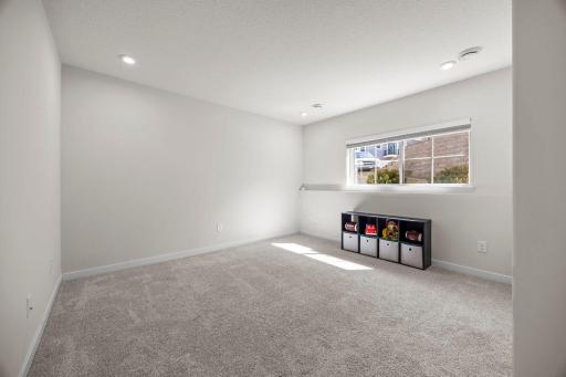 2230 Gateway Curve, Saint Paul, MN 55109